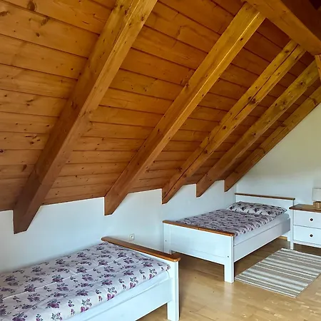 Lazec Apartment